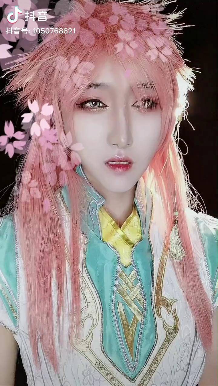 这样的小孔雀爱了吗cos天宝伏妖录孔鸿俊cos