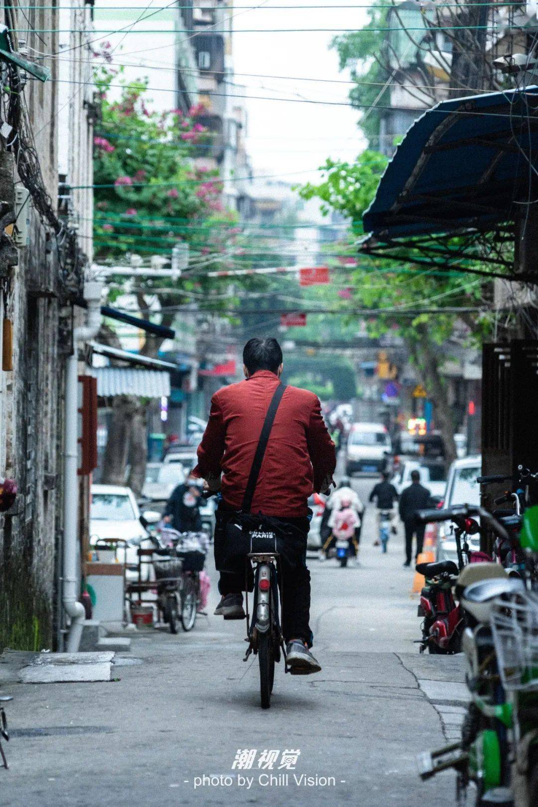 我们收集了39个三水街头的背影,一张照片一个故事._生活_城市_时间