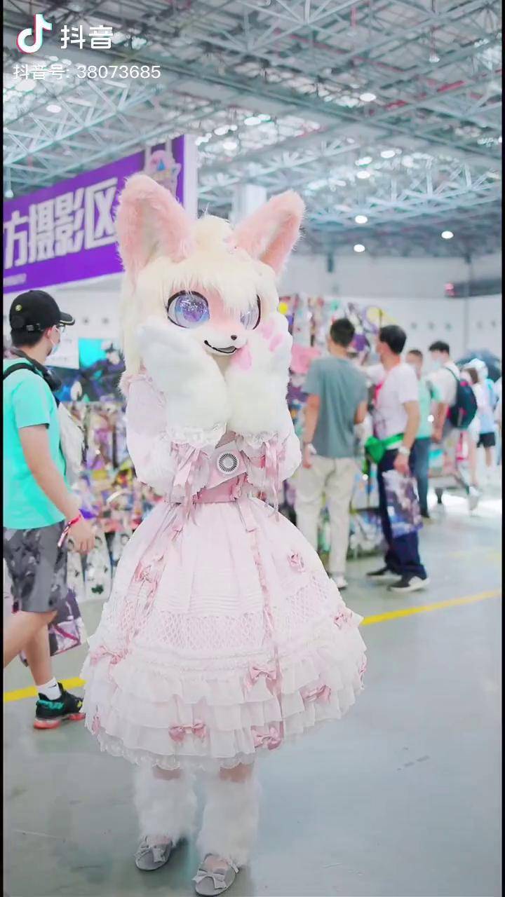 把不是福瑞控的都踢了cosplay兽装furry福瑞控