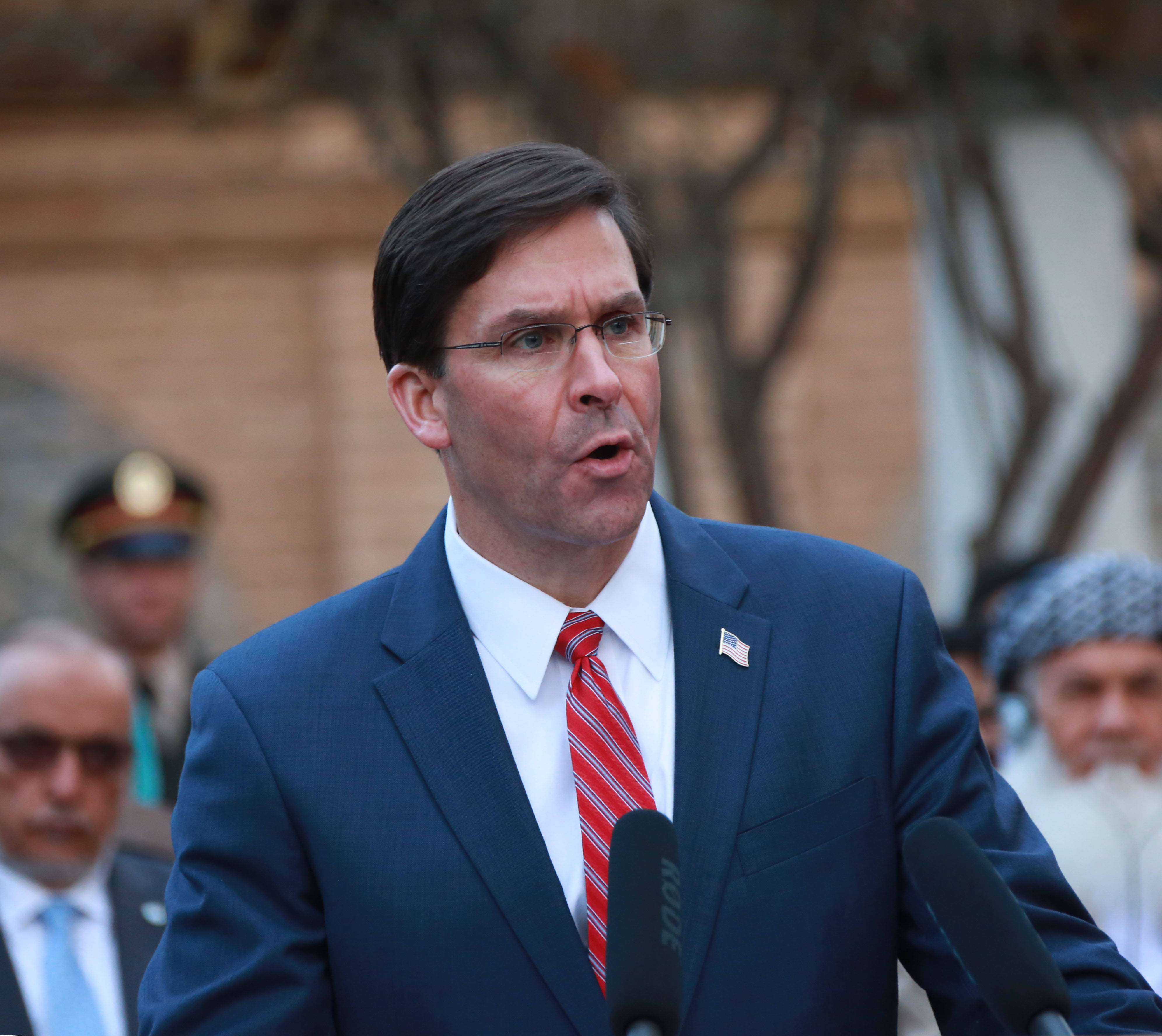 了与时任总统特朗普的高级顾问,移民政策顾问斯蒂芬·米勒(stephen