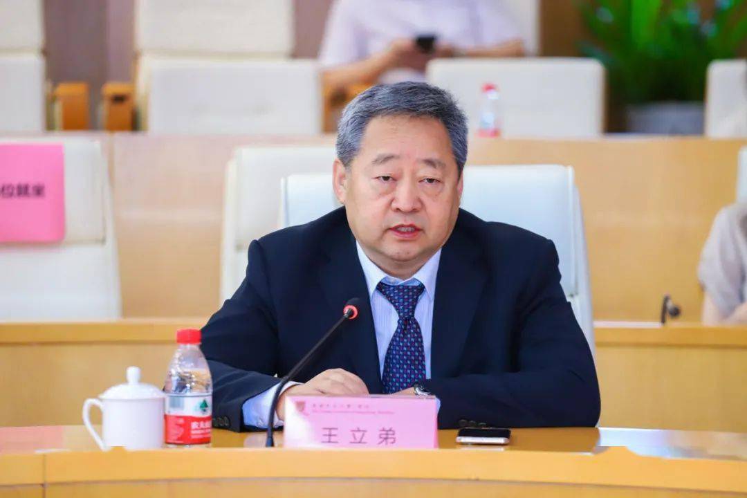 走进家门口的国际大学香港中文大学深圳2022年校园初探活动顺利举行