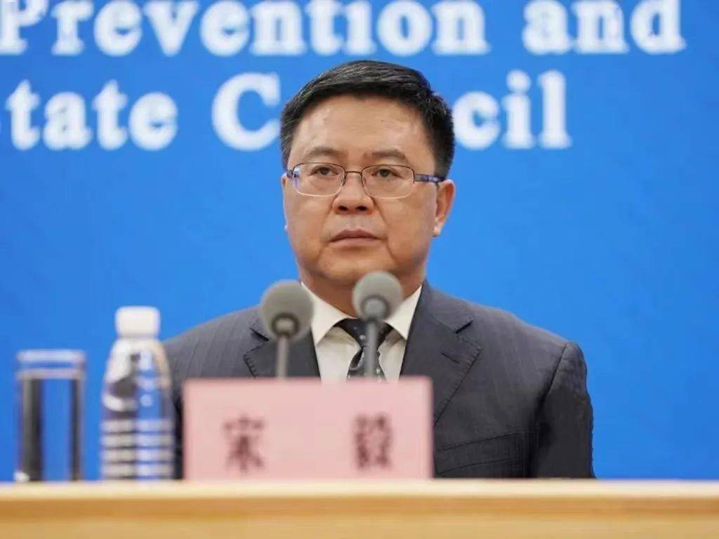 教育部高等教育司一级巡视员宋毅新华社记者:我们知道3月份以来,多地