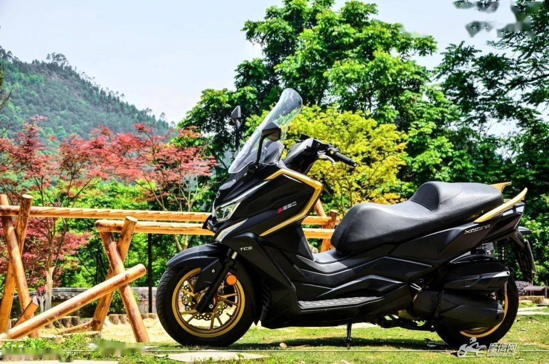 外形吸睛操控给力光阳赛艇s250评测