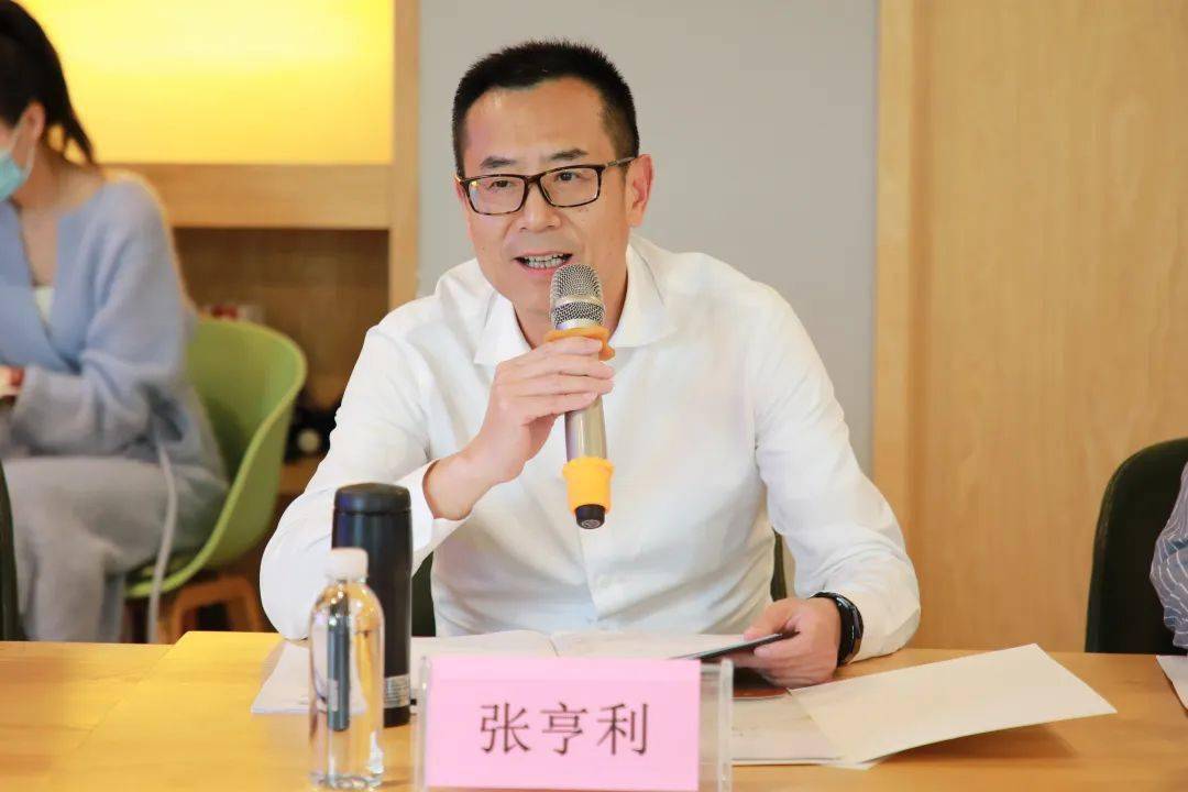 电商学院联席会议暨跨境电商人才发展论坛在我院召开_建设_温科_钱俊