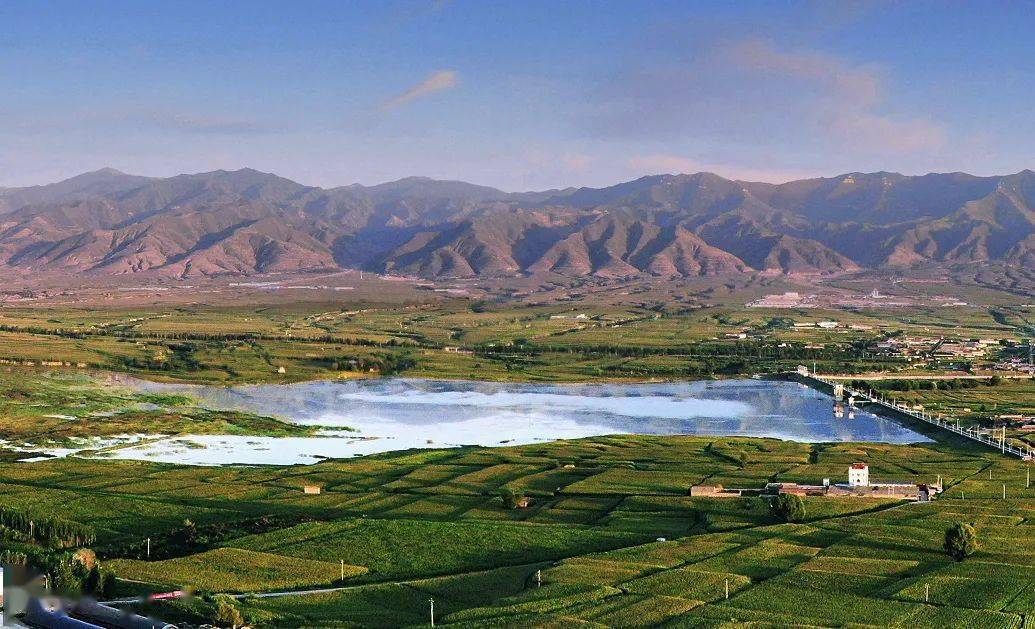 两河奔腾过忻,像一对情侣,拥抱之后共赴滹沱河,这一奇景被诗人李之