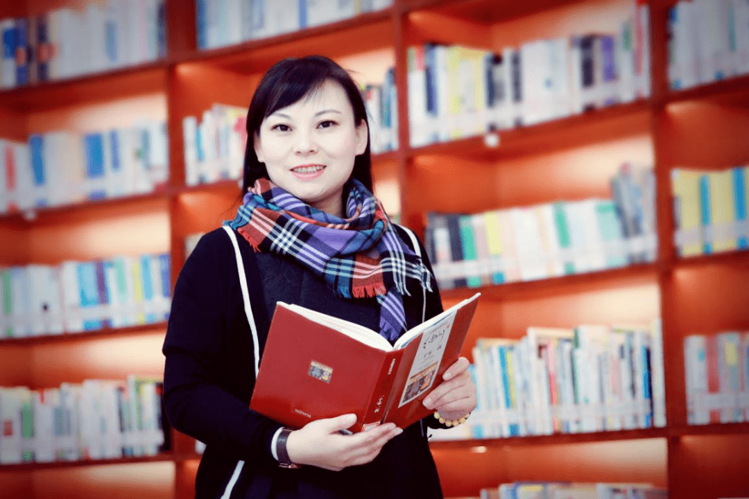 直播预告丨【新雨家教团】亲子共读,陪孩子共享悦读时光_李碧_发展