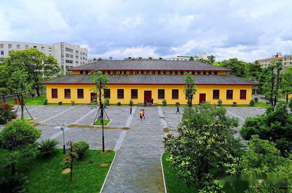 荐读史海钩沉西南联大图书馆