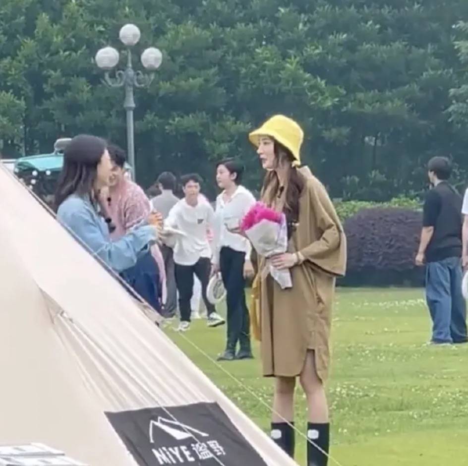 花少再次开拍被爆疑请群演盘点花少那些抓马名场面尴尬到不愿想起