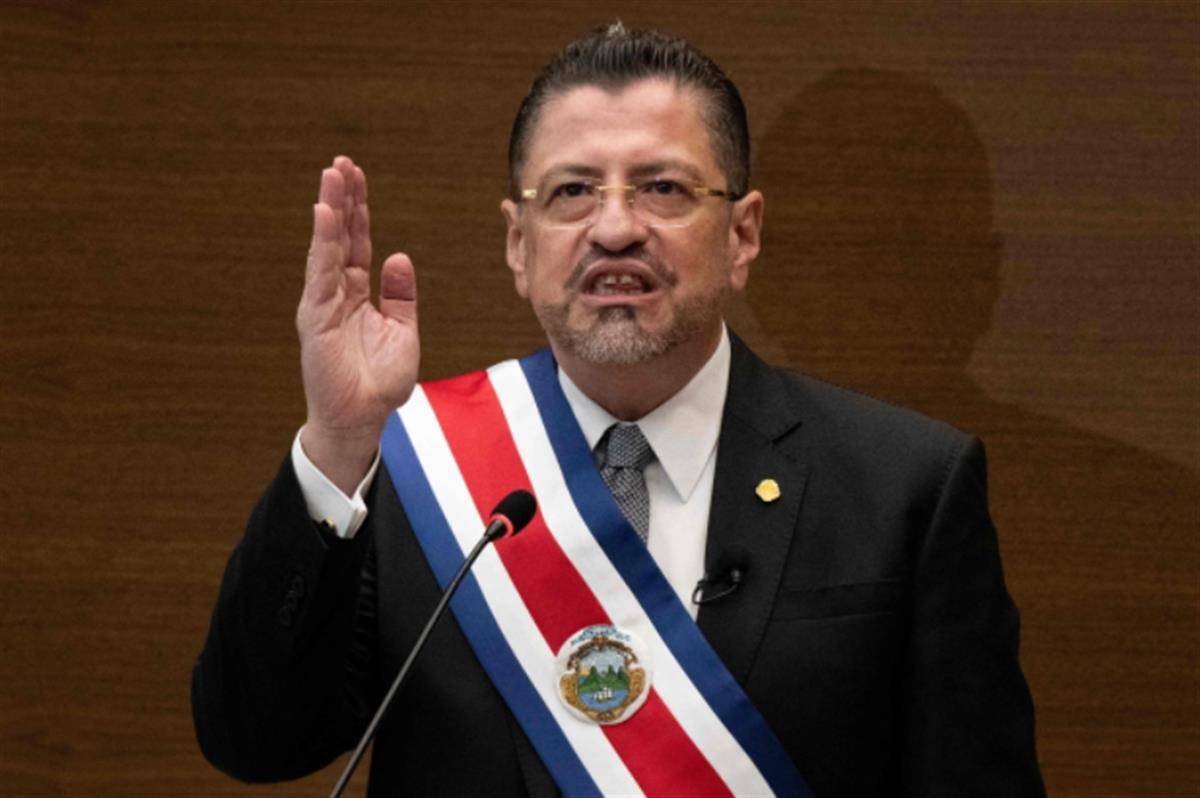 哥斯达黎加总统罗德里戈·查韦斯于5月8日刚上任,开始4年总统任期
