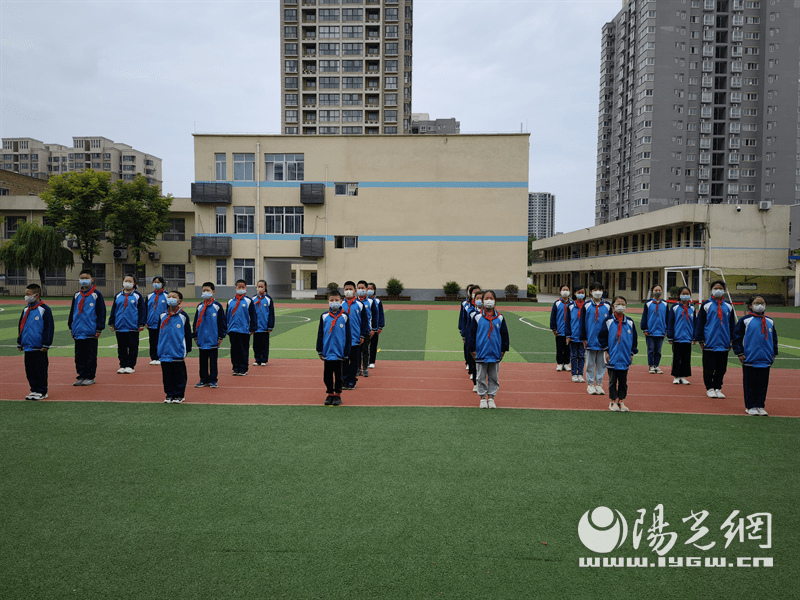 关爱成长法治护航西安市浐灞二十一小学法治副校长聘任仪式