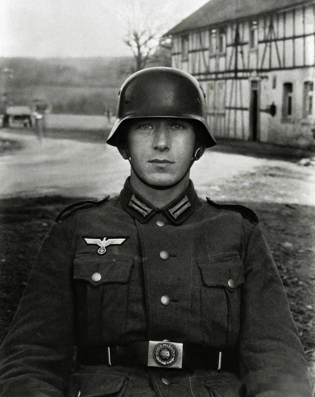 希特勒青年团服装图片