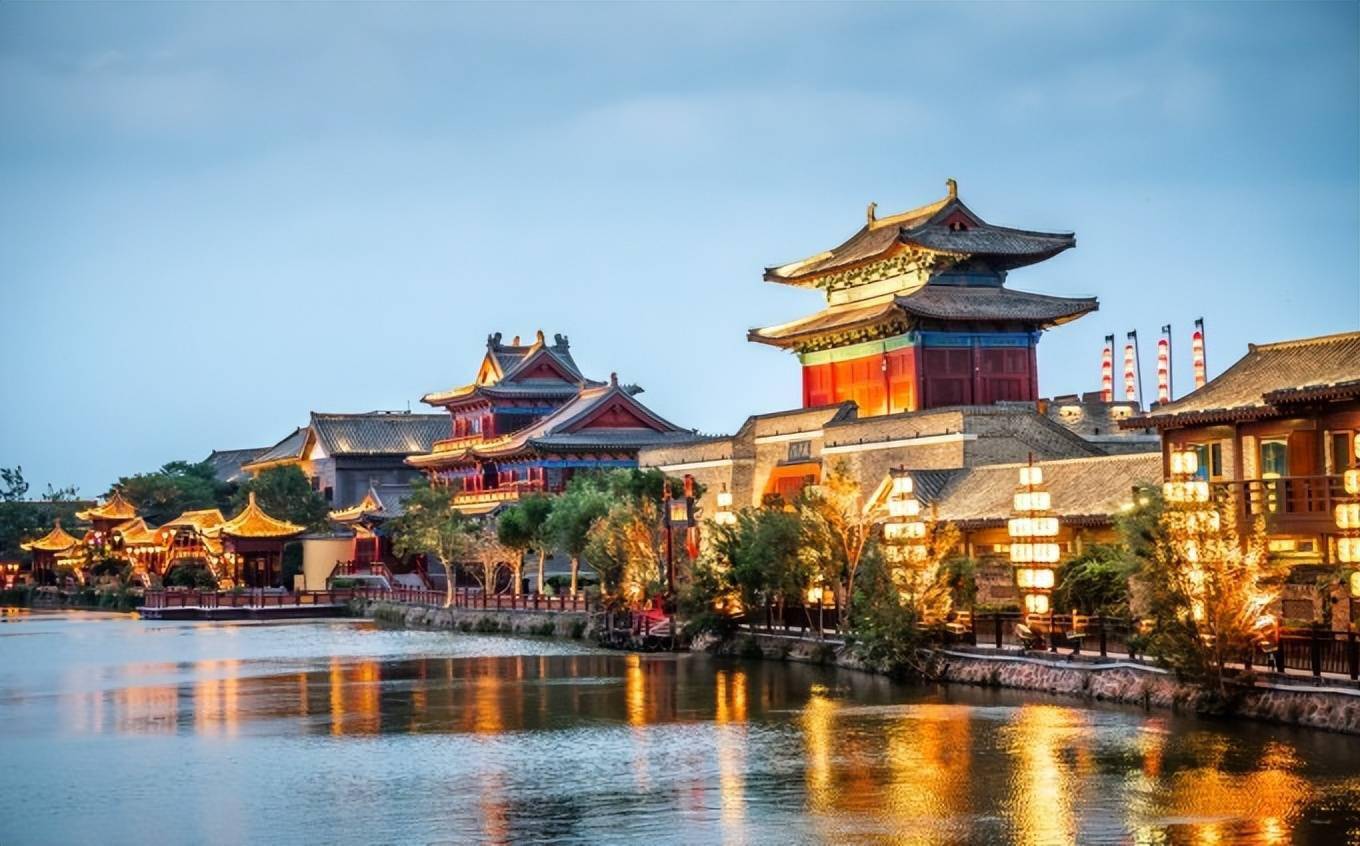 夜游大宋不夜城人头攒动灯红酒绿再现繁华盛世