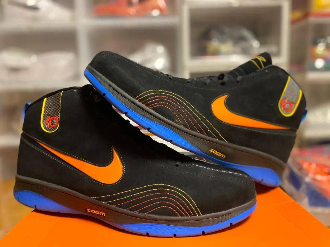 网友分享极少见的kd1收藏还有球星亲签