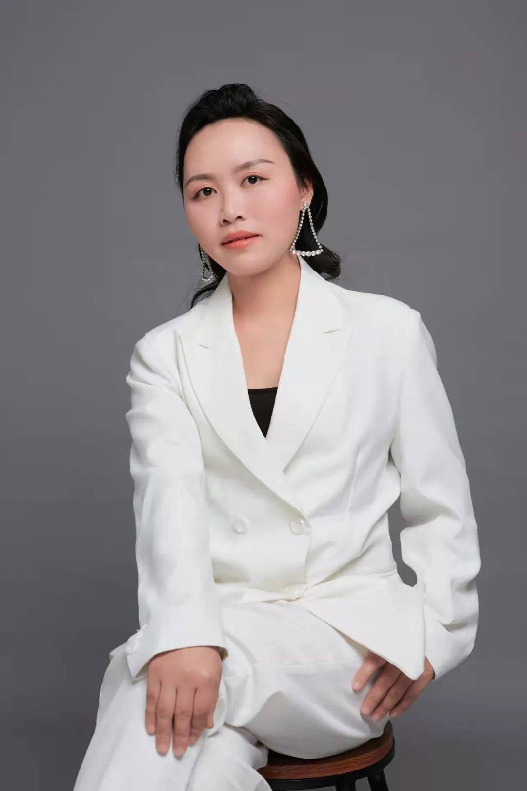 南部县这所学校这些老师的艺术照公开_教育_教学_格言