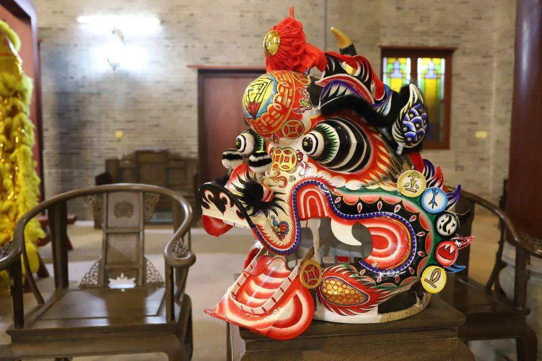 扎作工艺品及系列文创产品,包括南龙(游龙),北龙,广府麒麟(东莞麒麟)