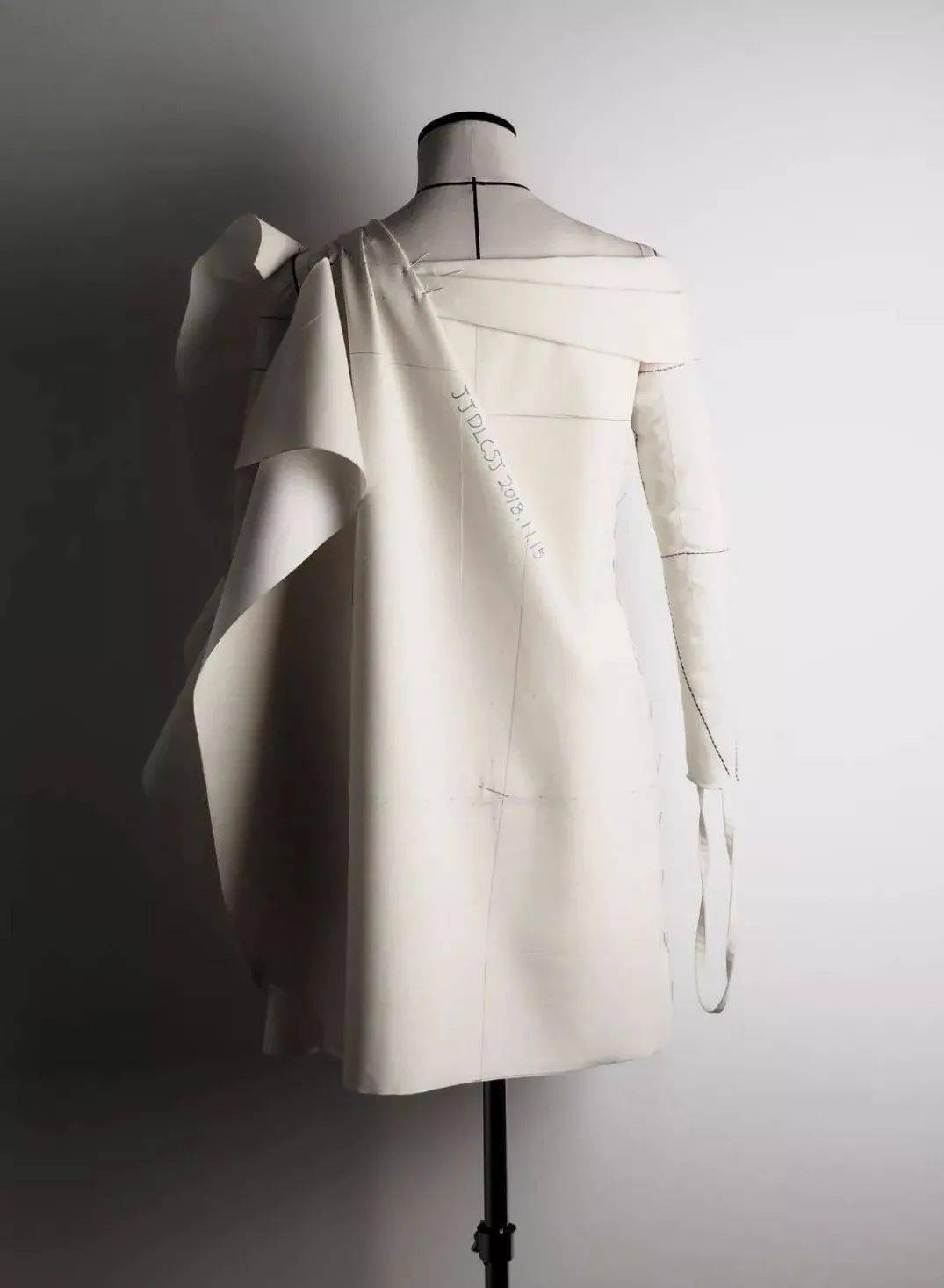 百余种立裁案例一次看个够创意结构全靠立体造型