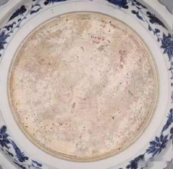 鉴别:元青花瓷器底足的窍门(仅供参考)_特征_坑口_基本