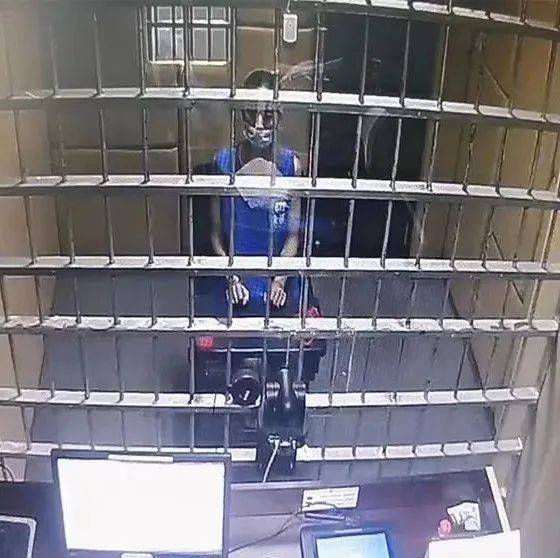 住酒店，养情妇！温州这个人被抓_金某_工地_卢某