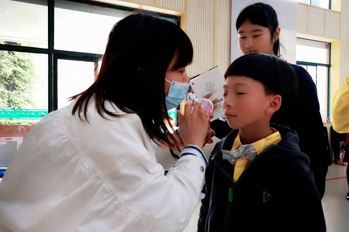 才能移山填海在这里我们学会了合作奏响美妙的乐章编辑:戚晨怡审核:郑