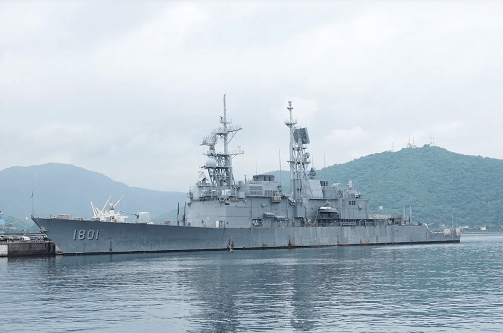 早前,台湾当局于1996年"台海危机"期间向美国秘密购买4艘基德级(kidd