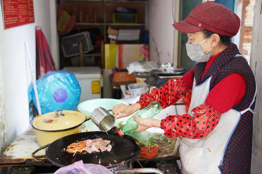 许阿姨鸡蛋饼一起来看下这些网红美食吧~稻香的美食还都在!