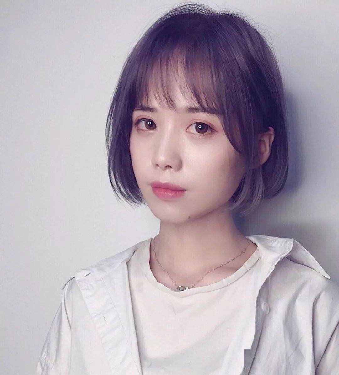 如今越来越多的小仙女们波波头最经典,发型千千万,大波浪最