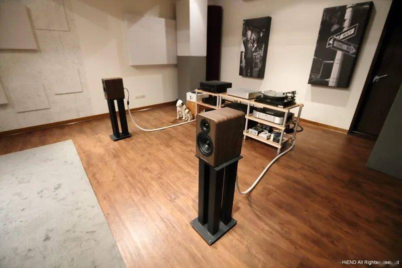 器材测评六大重点升级价格不变英国acousticenergyae100mk2书架音箱