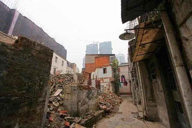 广州最美老街恩宁路，曾破败险遭拆弃，现逆袭为网红打卡地