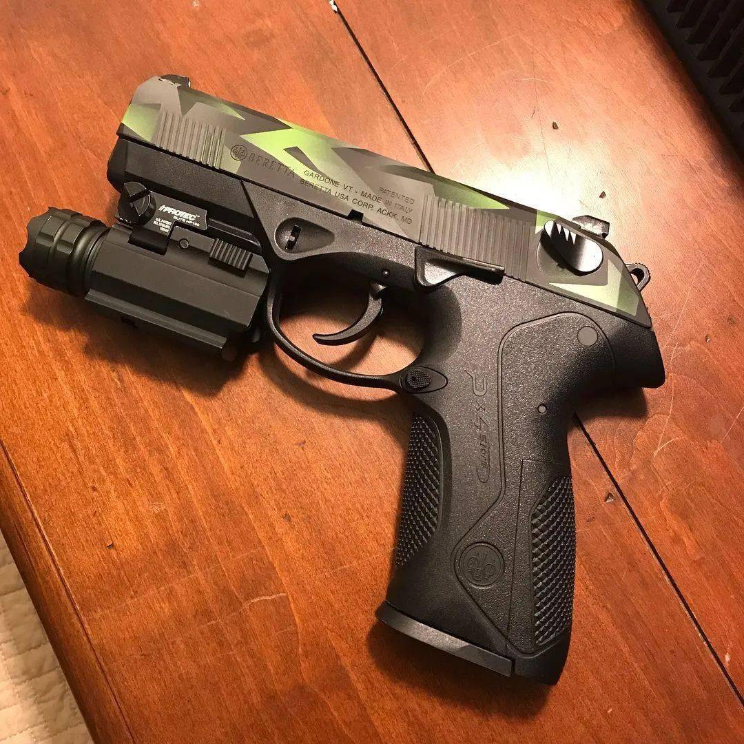 梦幻之枪berettapx4系列手枪图集