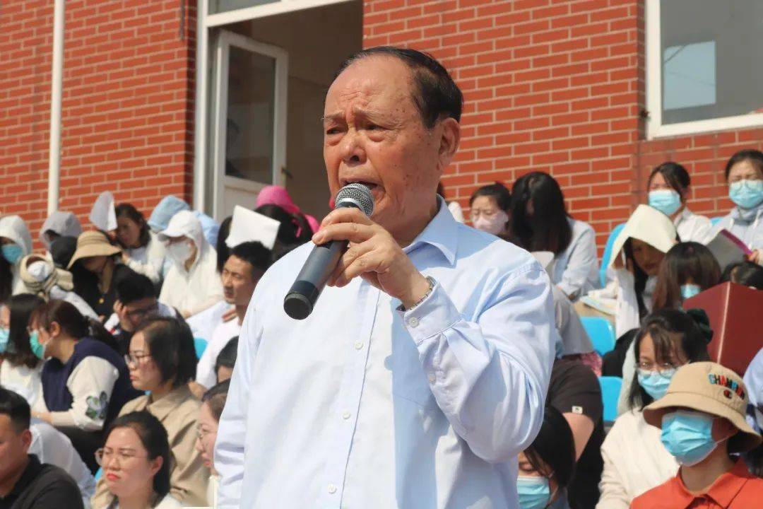 永威学校举行法治副校长聘任仪式暨法治教育讲座_蔡林森_申芳_法律