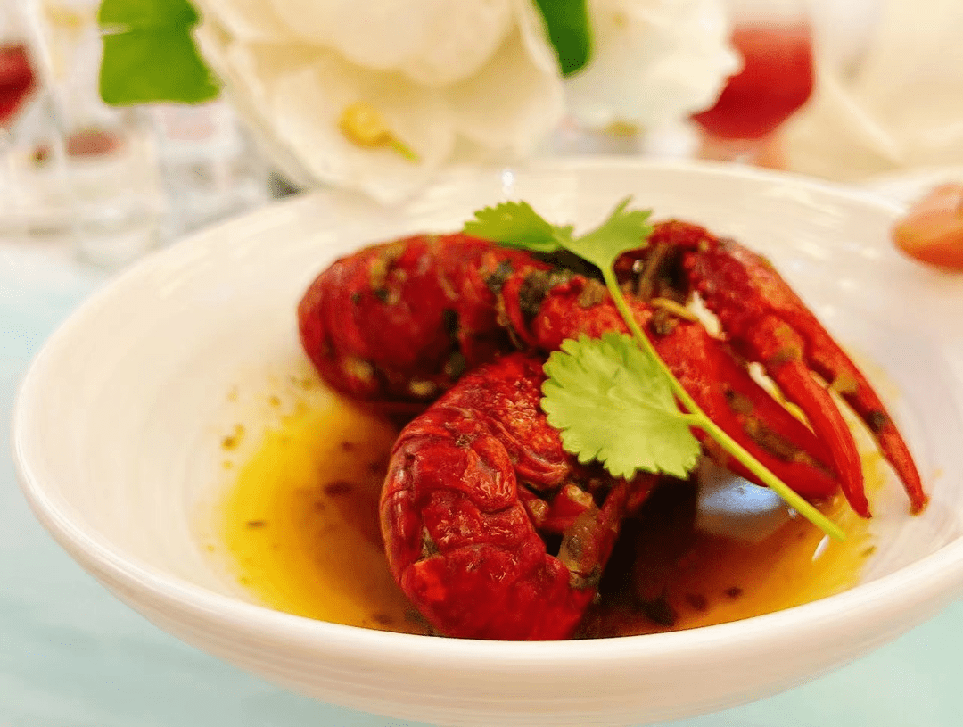 人生四味是个什么味今年无锡龙虾又卷起来了