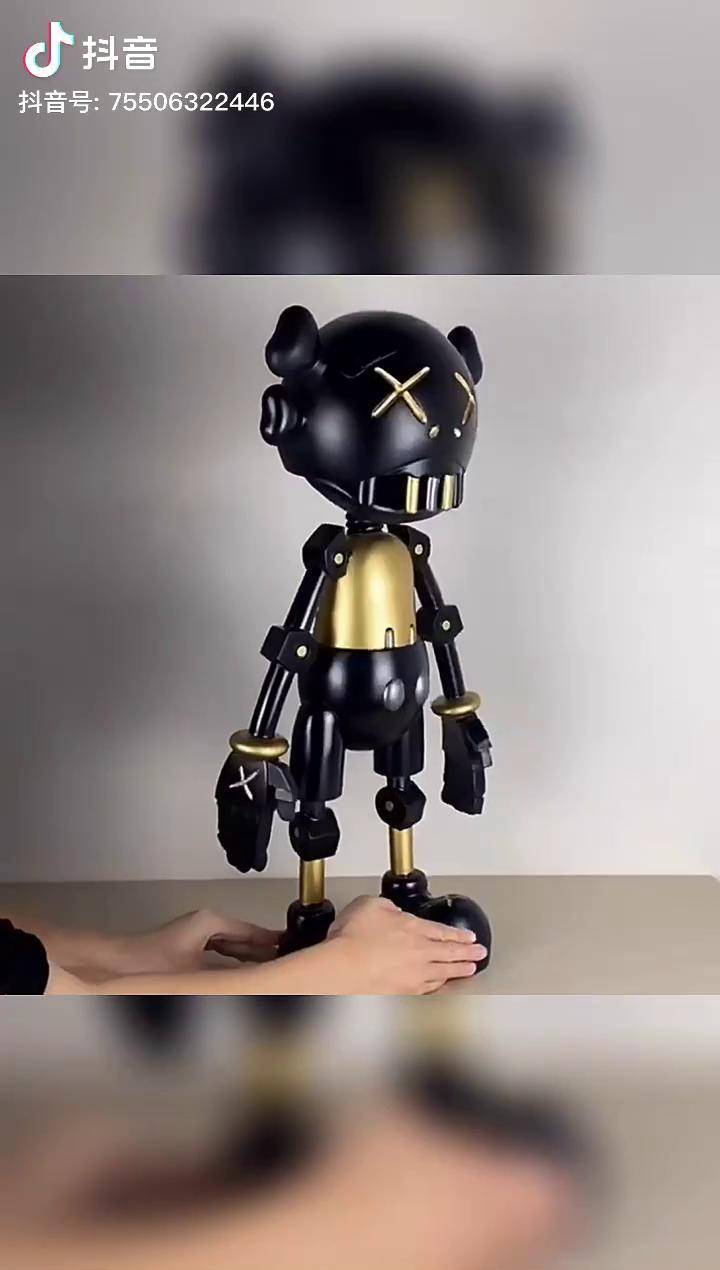 现代轻奢网红潮流公仔手办银色芝麻街kwas机器人雕塑摆件软装饰品抖音
