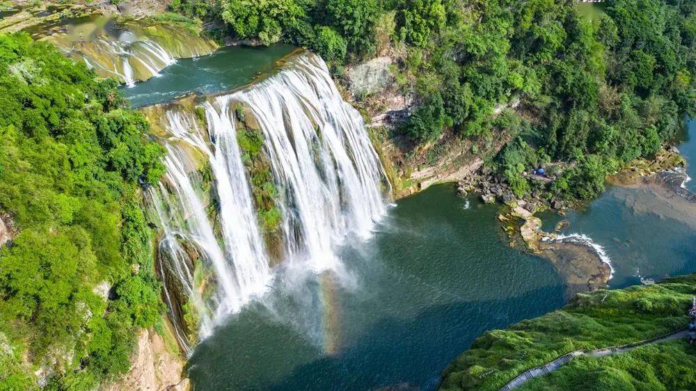 全景贵州黄果树瀑布梵净山荔波小七孔镇远古镇西江千户苗寨苗族非遗