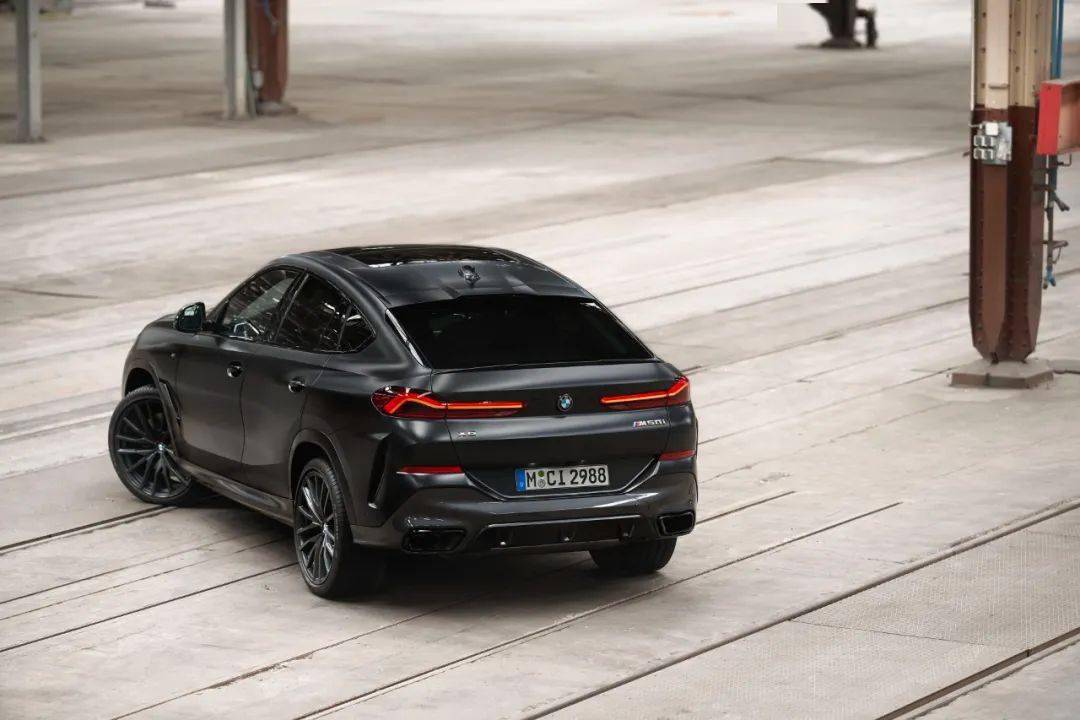 限量共10台宝马日本开售x5x6黑朱砂特别版大块头黑武士真帅