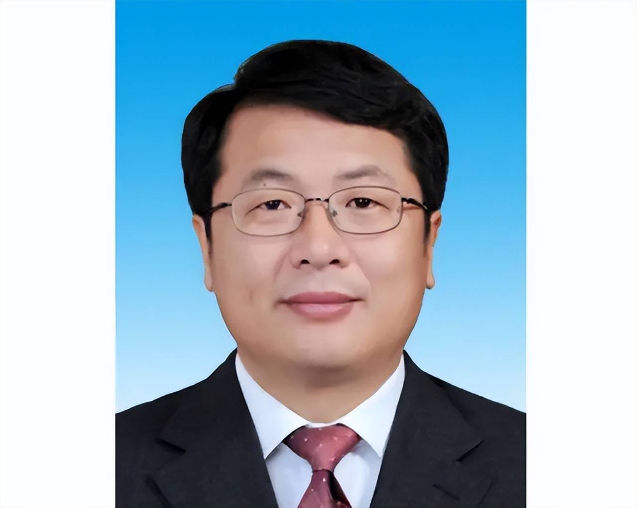 广东新任4位省委常委,“75后”张晓强履新_研究生_袁古洁_王瑞军