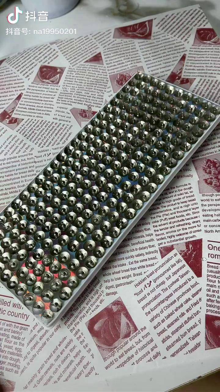 图钉膝盖板脱模男朋友有福了滴胶手工制作键盘