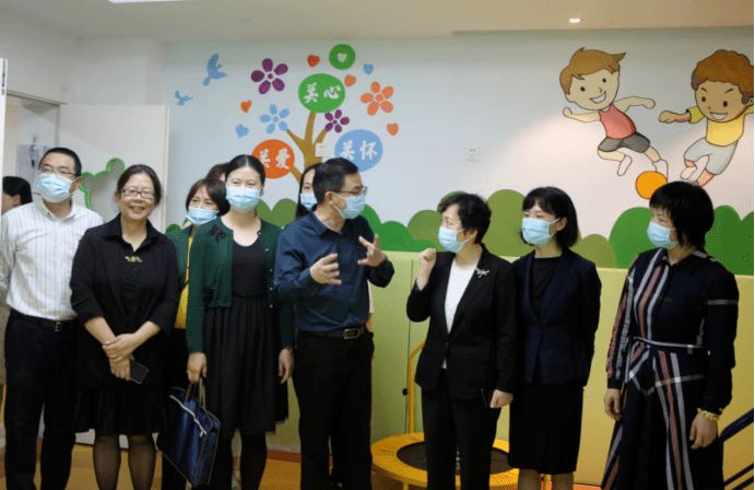 保育院到省福乐幼儿园开展献爱心捐助残疾儿童志愿服务活动_康复_福建