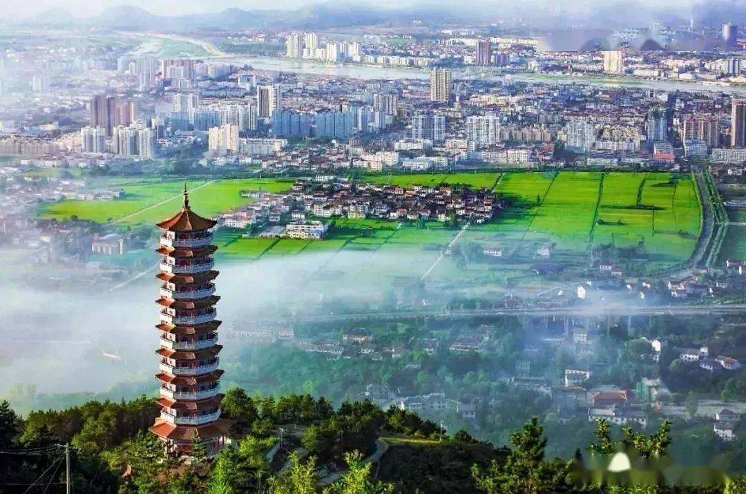 天荡山地址:勉县武侯镇诸葛古镇微微清风拂面,淡淡花香萦绕.