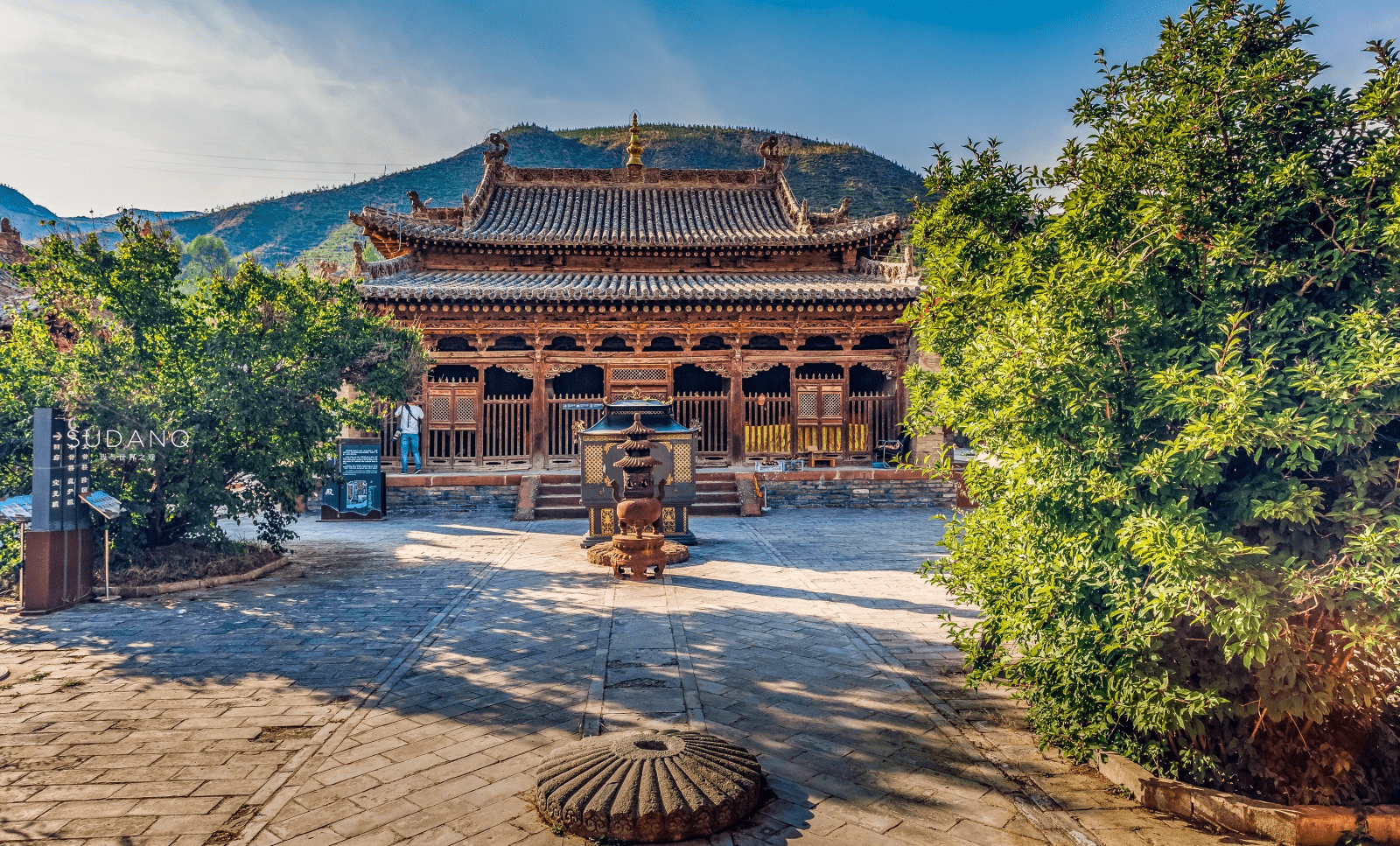 原创明朝皇帝朱允炆退位后究竟去了哪里传闻他在青海瞿昙寺出家