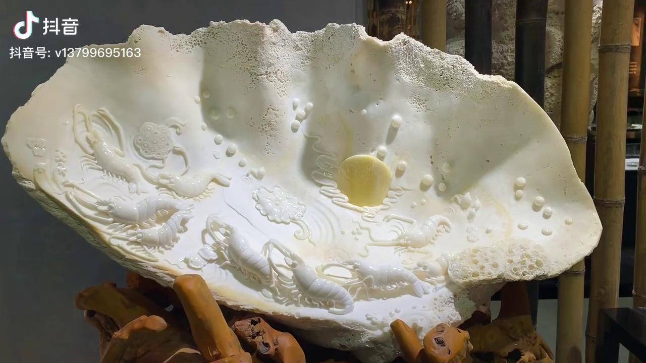 大贝壳雕刻