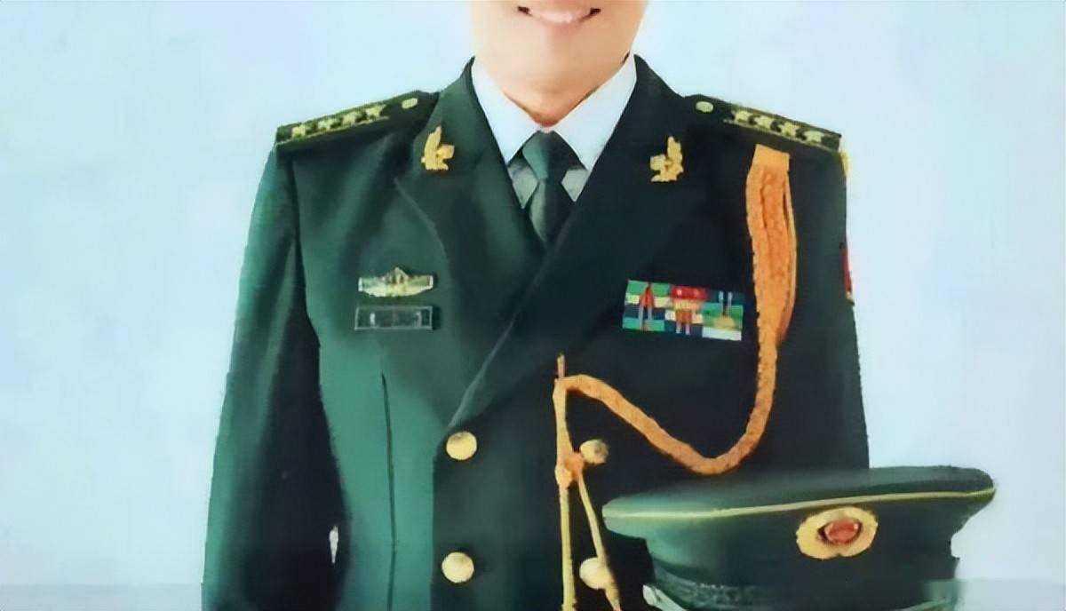 42岁的武警大校被抓了