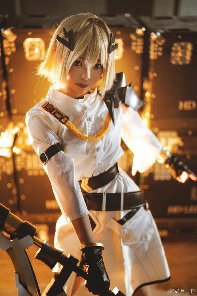 cosplay丨白夜极光薇丝