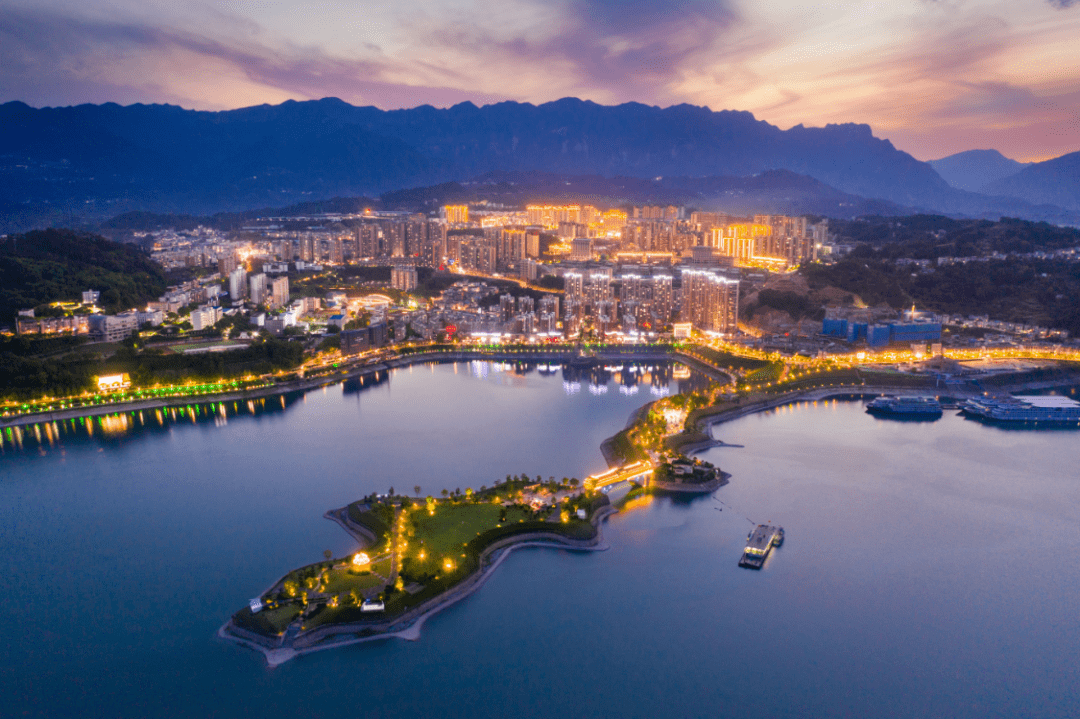 秭归县第一届脐橙橙皮精酿啤酒文化节来啦!_产品_木鱼_汪勤