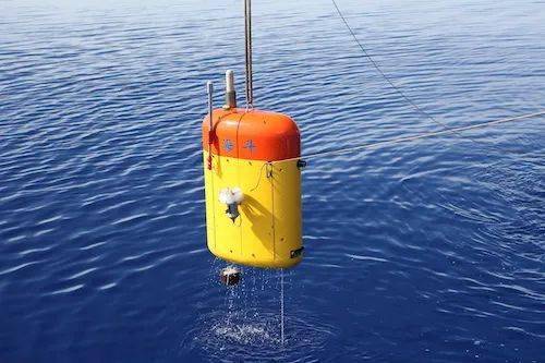 海斗一号全海深自主遥控潜水器研制与海试团队被授予中国科学院青年