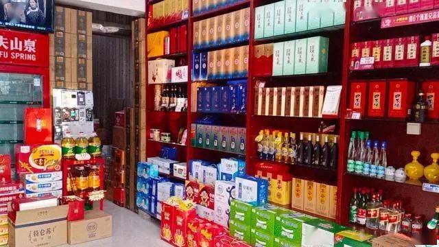 烟酒店冷冷清清,为什么能开好几年呢?