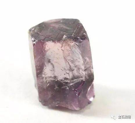 ���ױ��ǣ�������ĸ�̺�͸�˱�ʯ�����������