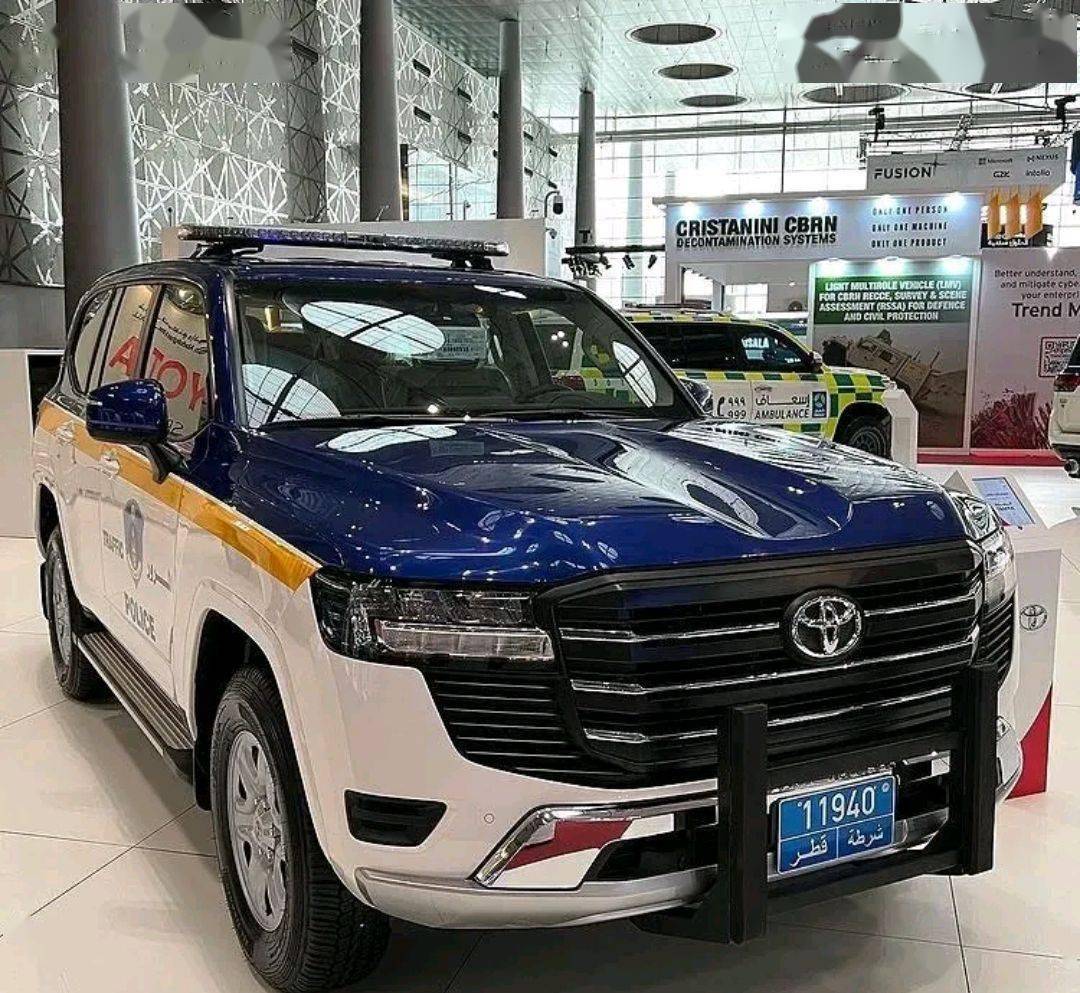 无论是丰田普拉多还是最新款式的丰田兰德酷路泽都,有着非常鲜明的