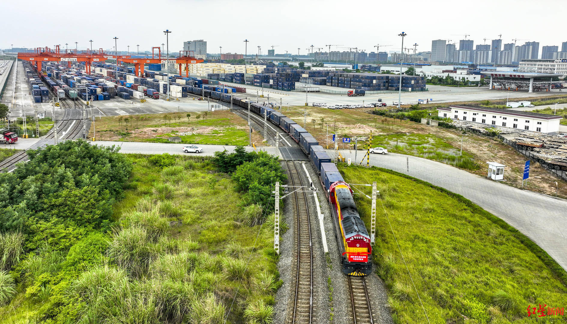 满载4000万元货物,成都中欧班列南通道"欧洲通"公共班列首发!_保障_国