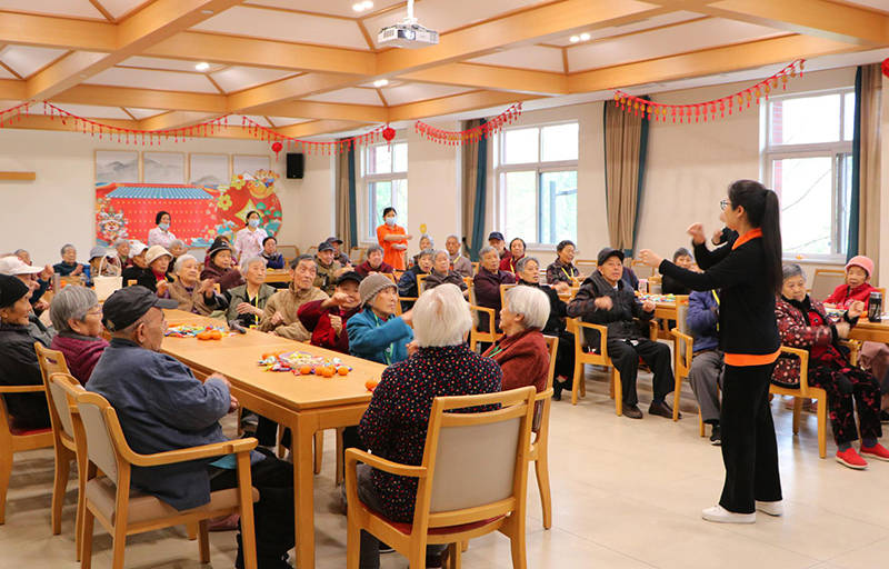 门前有个"养老院"——荣昌"三化"助推社区居家养老全覆盖_服务_中心_