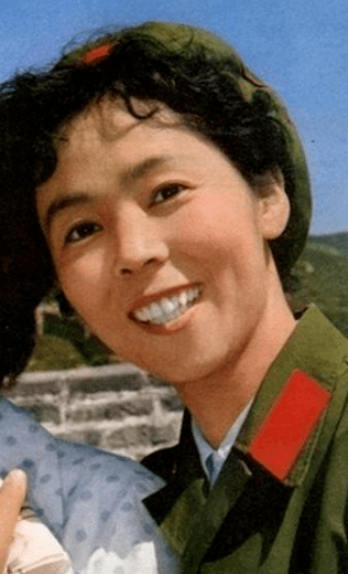 出演《英雄兒女》之後,劉尚嫻有15年之久再未演過戲,直到1979年她出演